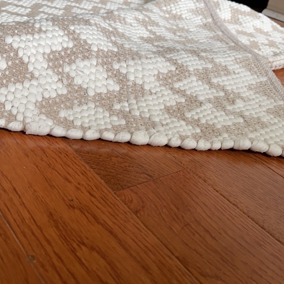 Urban86 Handcrafted Tribal Diamond Pattern Woven Area Rug - Picture 15 of 16